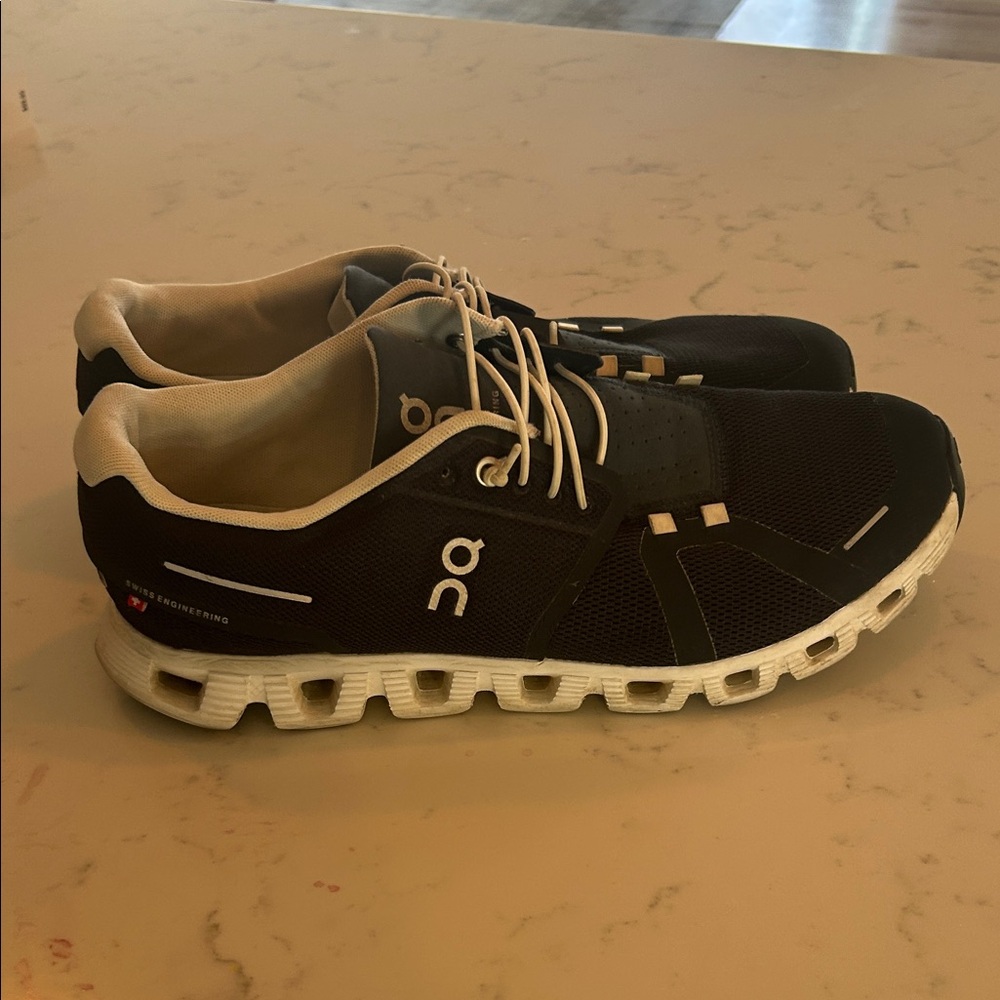 On Running Men's Black and White Athletic Shoes